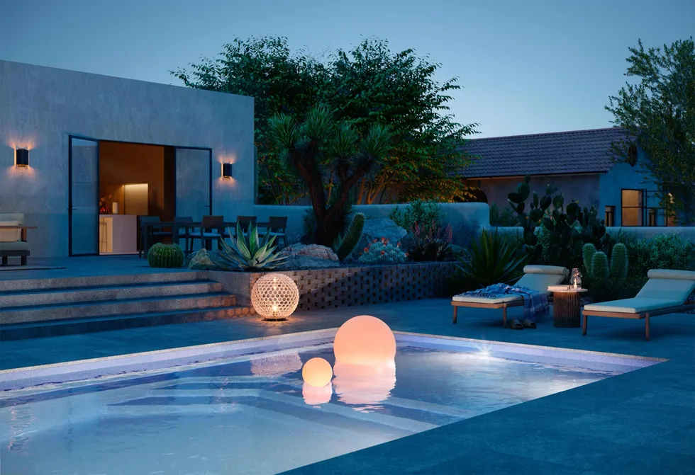 Apollo 14 fiberglass pool